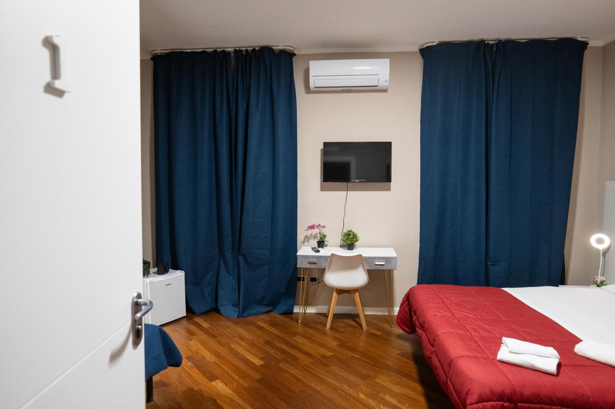 Dalmazia 33 Hotel Salerno Buitenkant foto