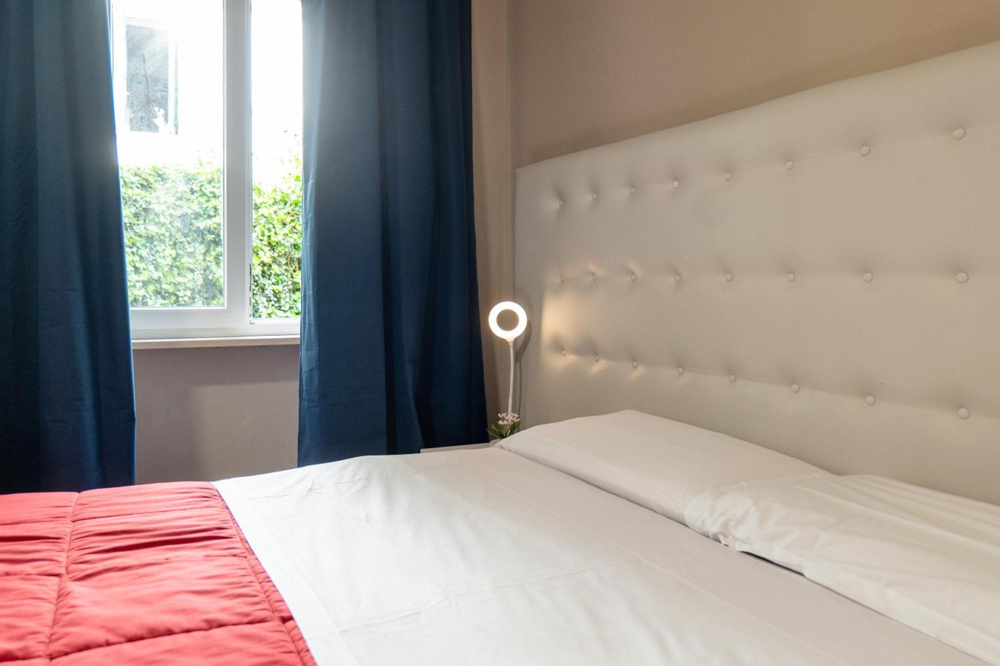 Dalmazia 33 Hotel Salerno Buitenkant foto