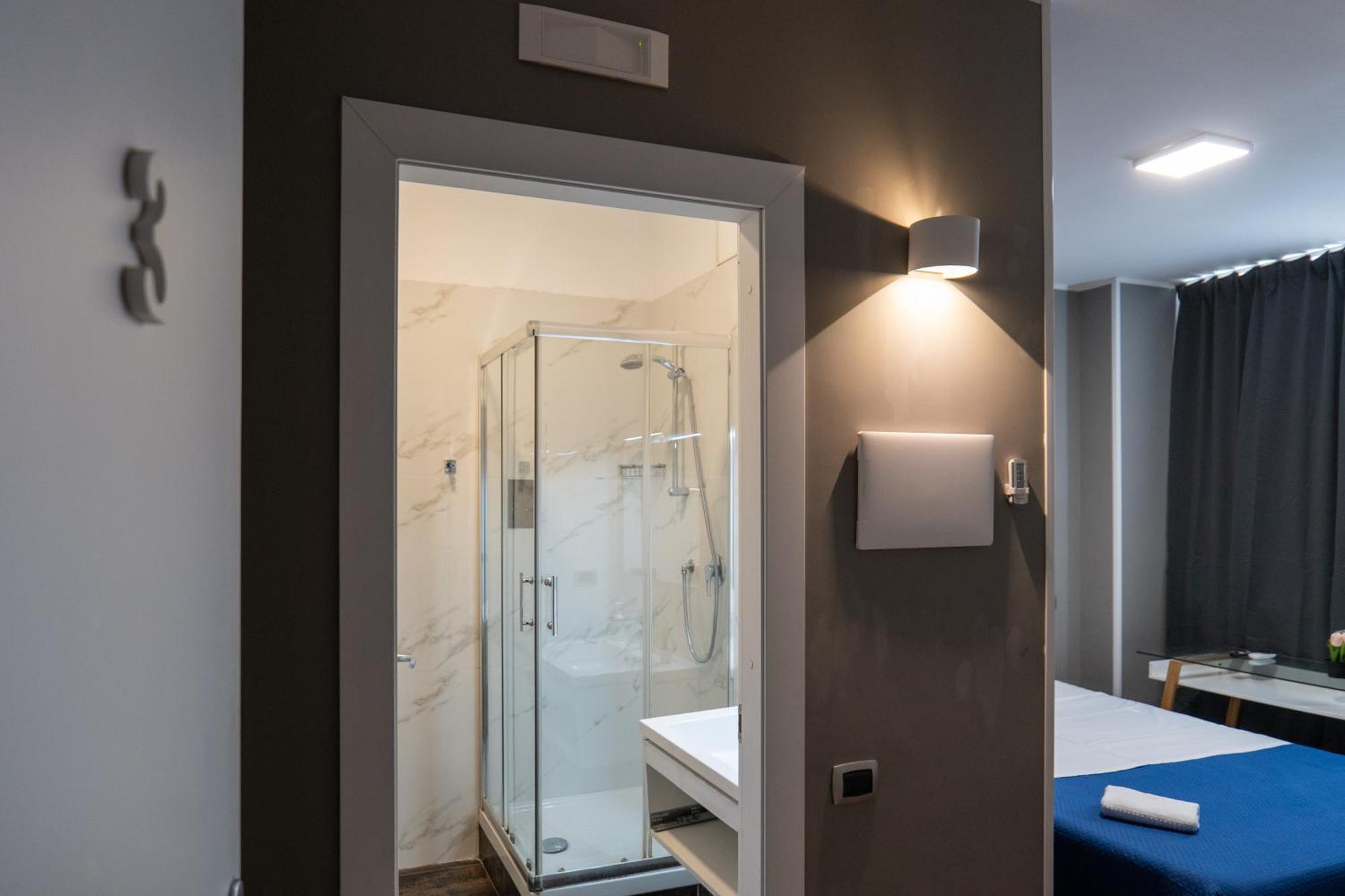 Dalmazia 33 Hotel Salerno Buitenkant foto