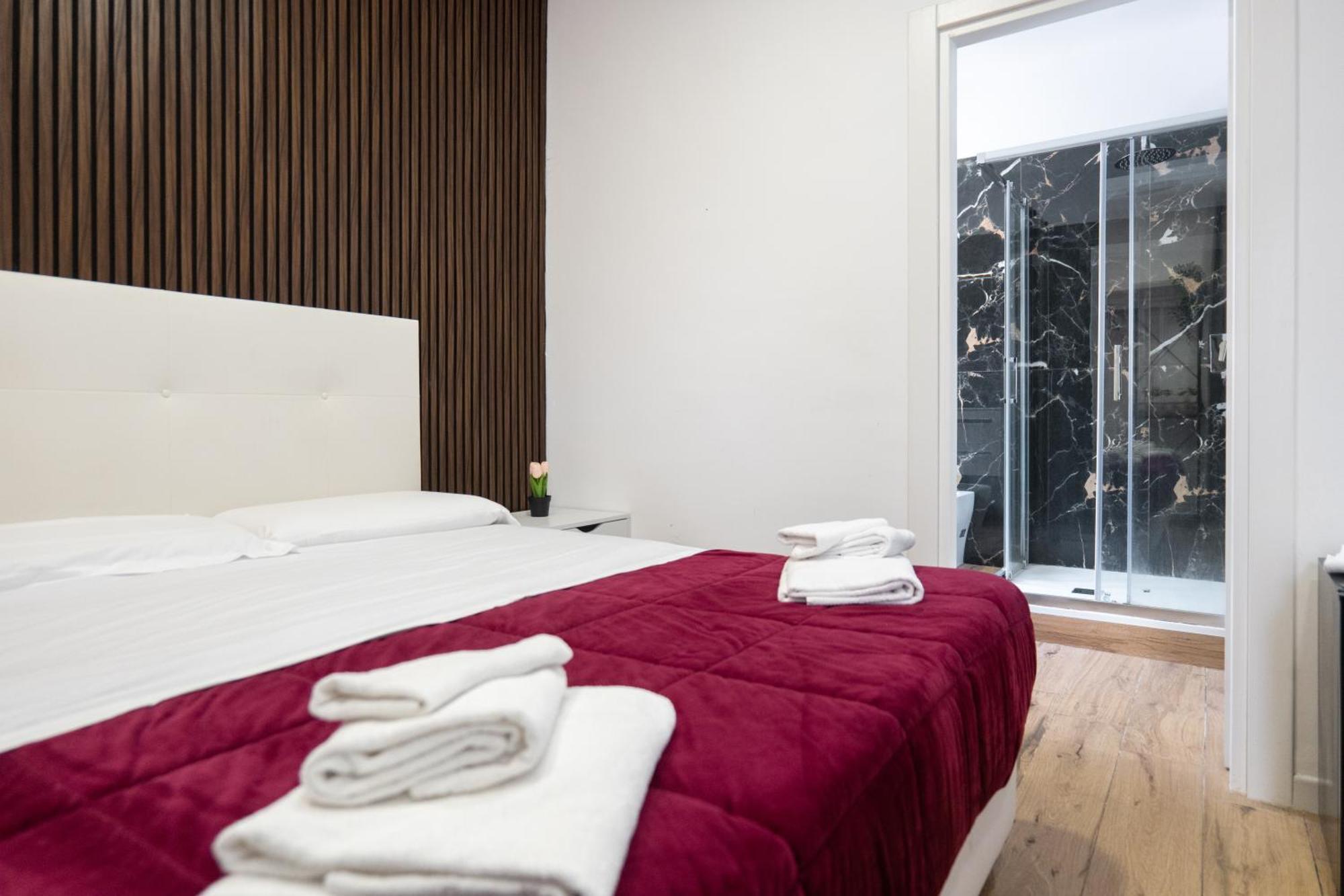 Dalmazia 33 Hotel Salerno Buitenkant foto