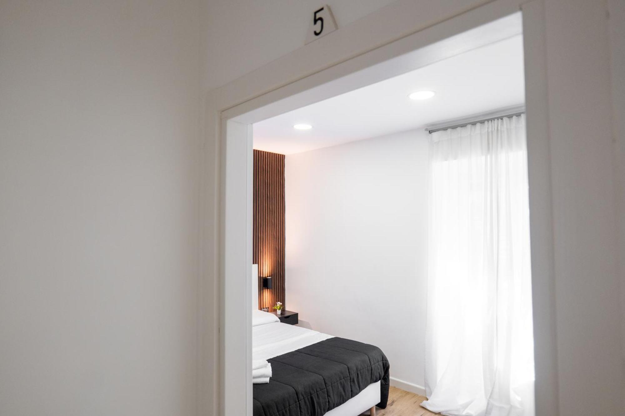 Dalmazia 33 Hotel Salerno Buitenkant foto