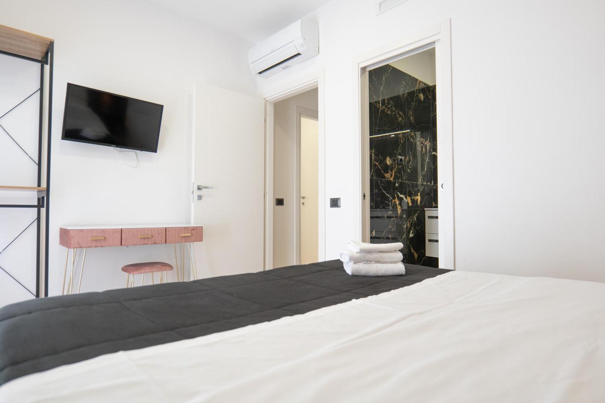 Dalmazia 33 Hotel Salerno Buitenkant foto